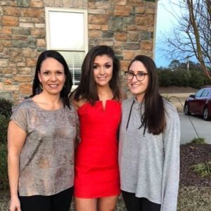 Meet your Posher, Camille